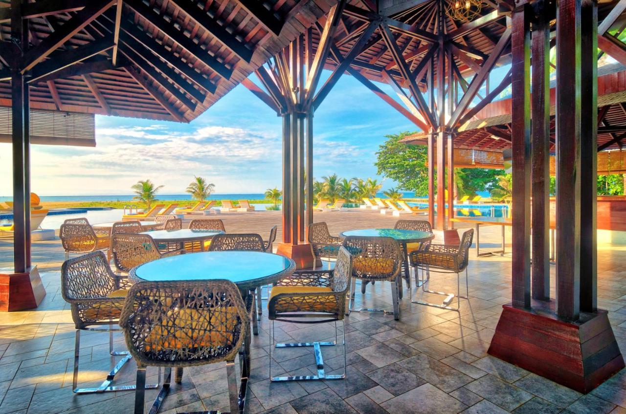 Borneo Eagle Resort Kota Kinabalu Exterior photo
