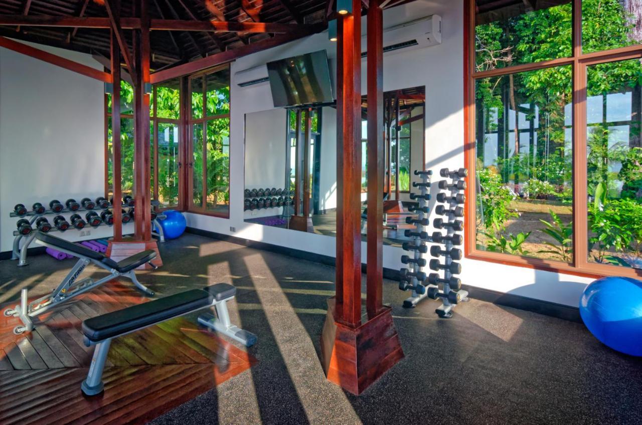 Borneo Eagle Resort Kota Kinabalu Exterior photo