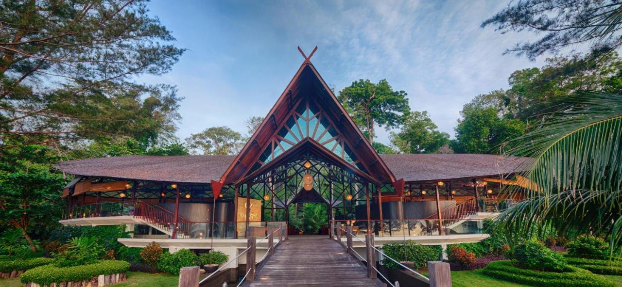 Borneo Eagle Resort Kota Kinabalu Exterior photo