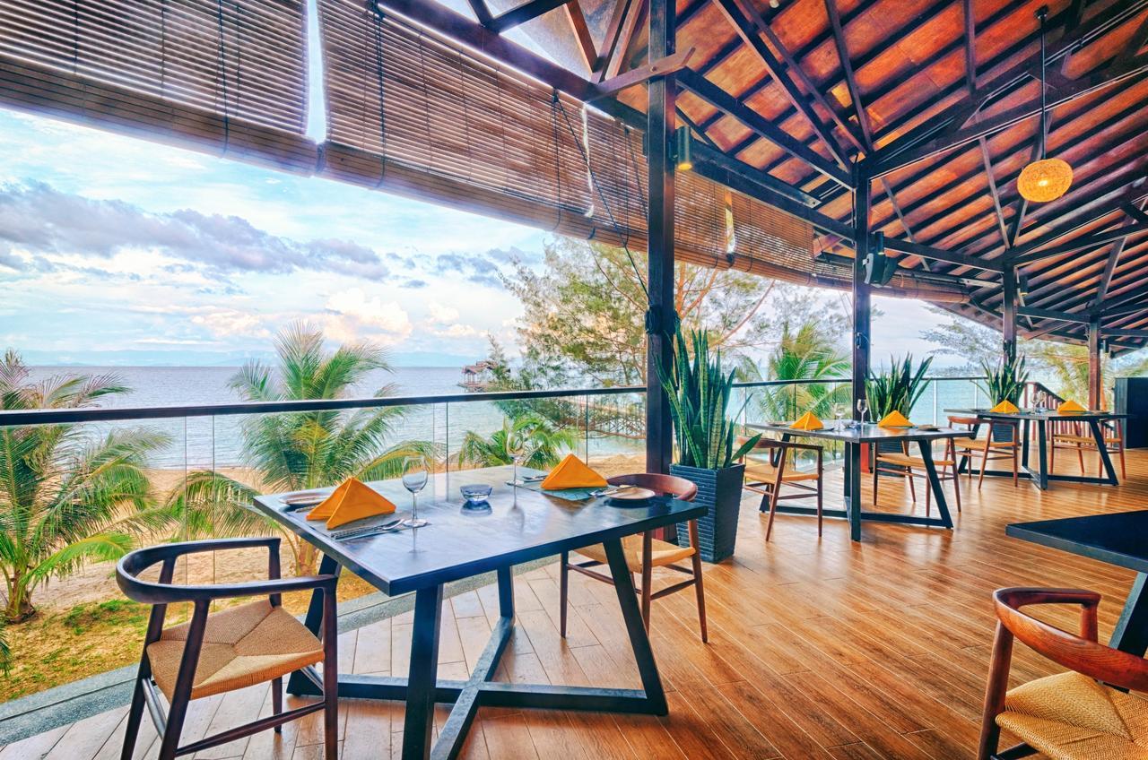 Borneo Eagle Resort Kota Kinabalu Exterior photo