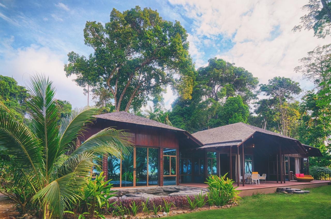 Borneo Eagle Resort Kota Kinabalu Exterior photo