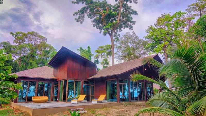 Borneo Eagle Resort Kota Kinabalu Exterior photo